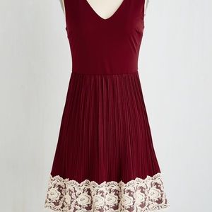 modcloth personal essayist dress in merlot